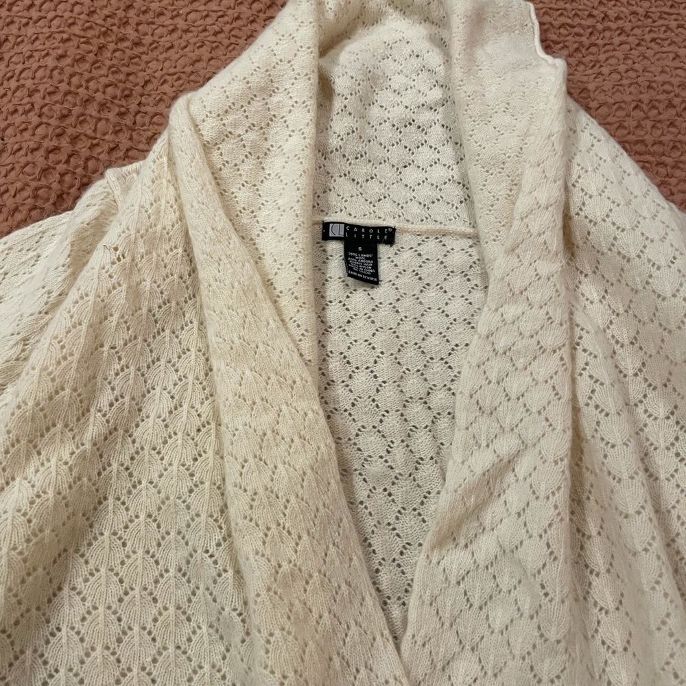 Carole  Little sweater